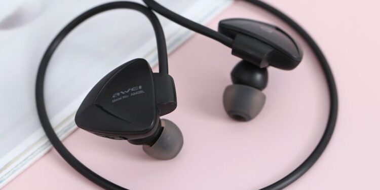 Cách kết nối tai nghe Bluetooth Awei A840BL cho người mới sử dụng