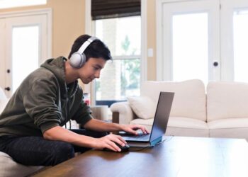 Hướng Dẫn Cách Kết Nối Tai Nghe Bluetooth Với Máy Tính Win 10 Dễ Dàng