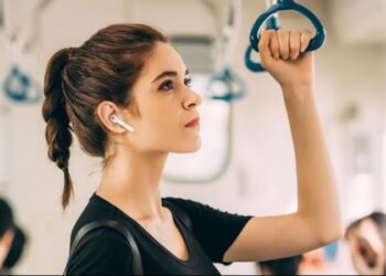 Nguyên Nhân Tai Nghe Bluetooth Bị Rè Và Cách Khắc Phục Hiệu Quả