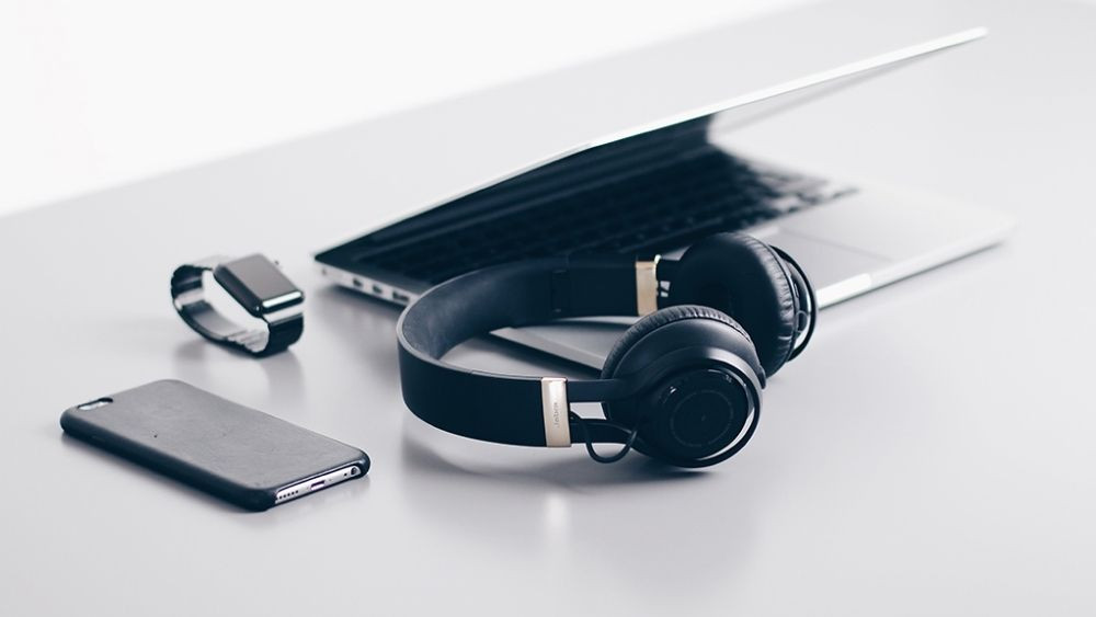 Hướng dẫn sửa lỗi cắm tai nghe vào máy tính không nghe được chi tiết và hiệu quả nhất