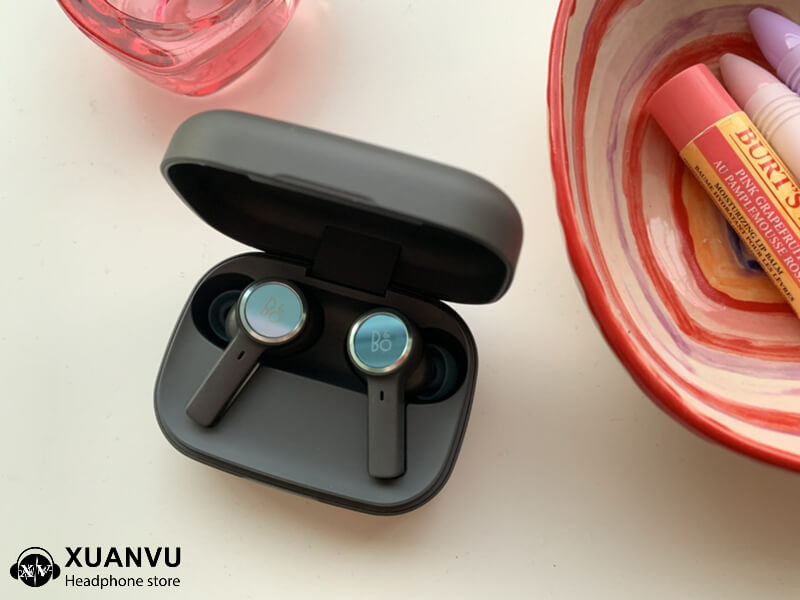 Trải nghiệm đeo tai nghe B&O Beoplay EX thực tế trên tai