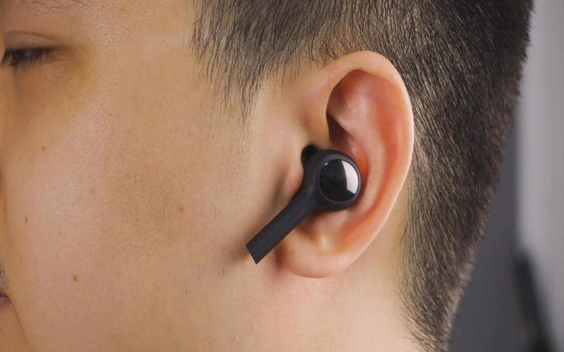 Trải nghiệm đeo thực tế tai nghe Air 2 Pro ANC trên tai