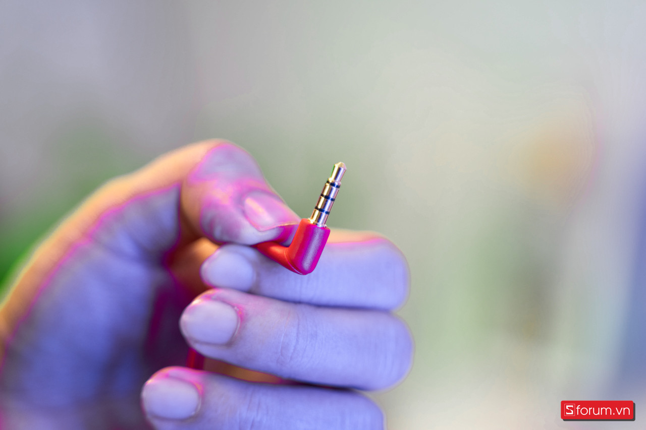 Jack cắm 3.5mm dạng chữ L mạ vàng