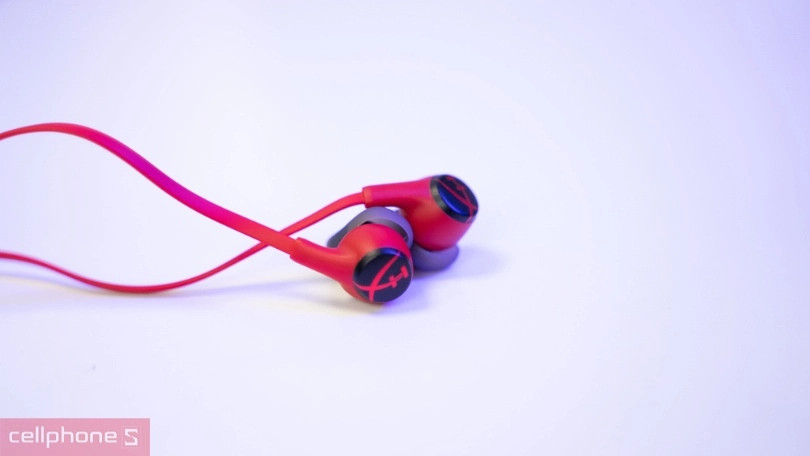 Ưu điểm về chất âm và độ ổn định của tai nghe dây