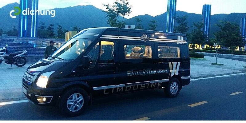 Nội thất sang trọng của xe Limousine 9 chỗ