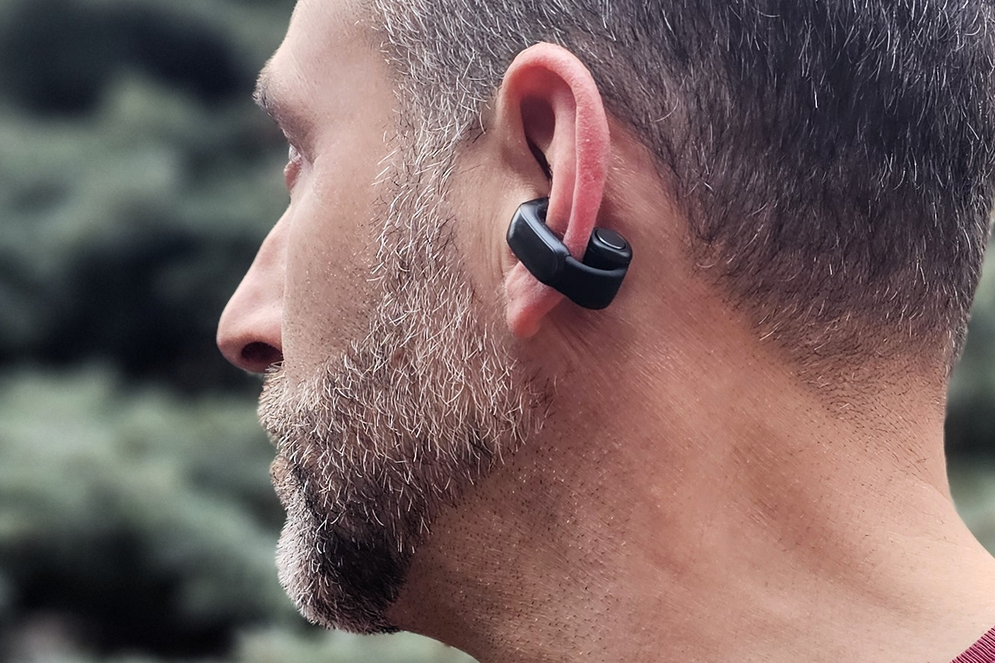 Tai nghe Open-ear phù hợp với người dùng yêu thích thể thao ngoài trời