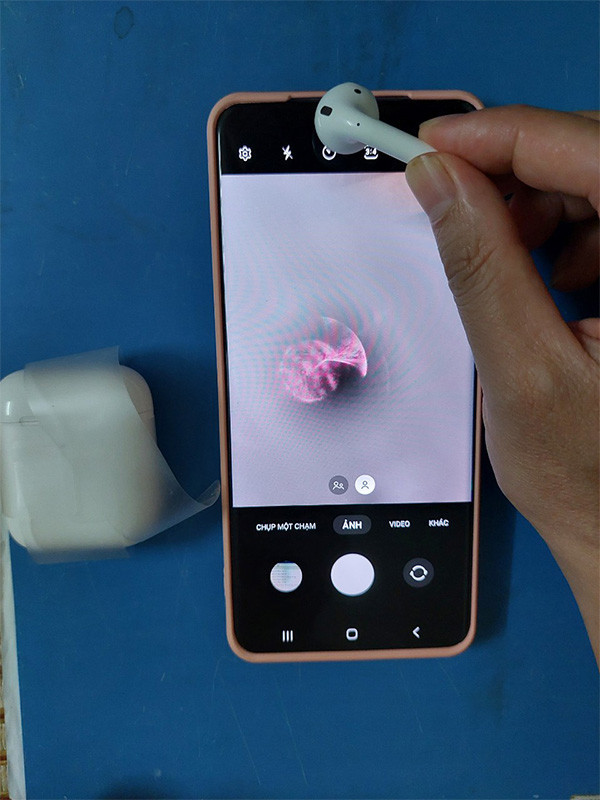 Sử dụng camera điện thoại Android để soi và kiểm tra cảm biến hồng ngoại trên tai nghe
