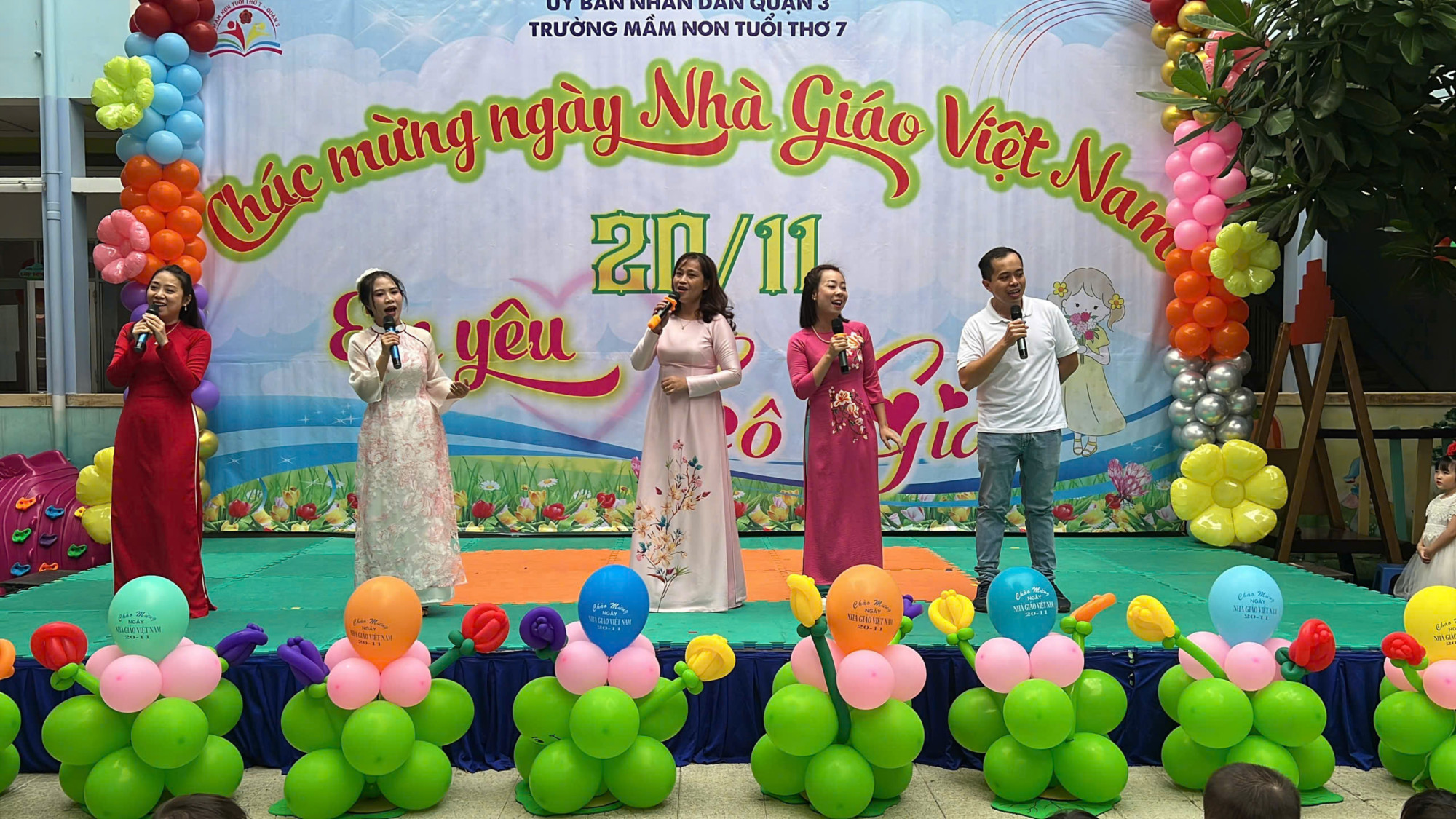 Nghề Giáo: Hơn Cả Một Nghề, Là Sứ Mệnh Trồng Người Vĩ Đại